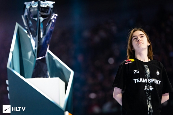 LCK第八周：HLE锁定前二、DK锁定季后赛，Peyz仍在POG榜